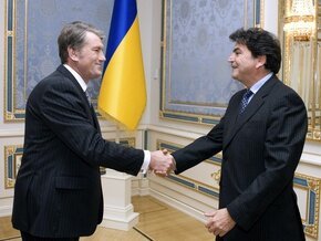 Франция передала ВОЗ вакцину для Украины